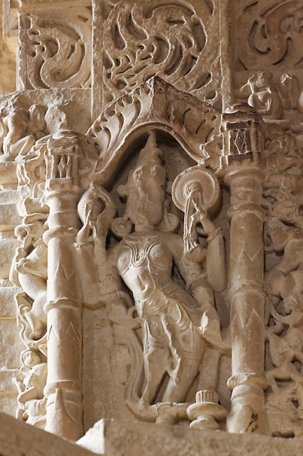 Gwalior-Temples de Sas Bhu-009